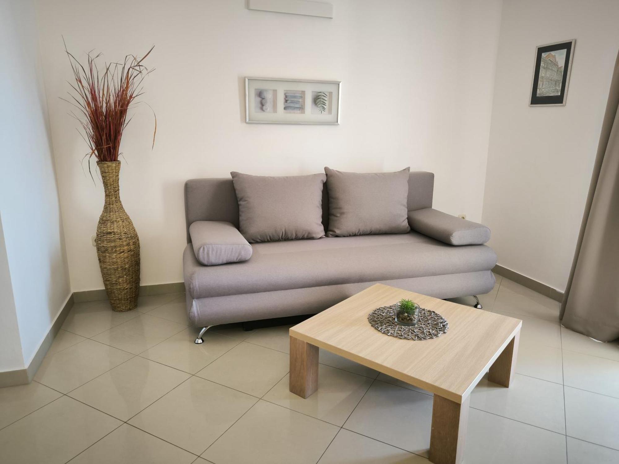 Hektorovic Poolside Apartments Bol Luaran gambar